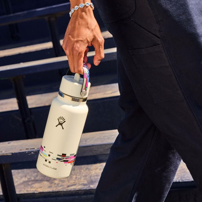 Glitch Collection - 32 oz Bottle with Flex Straw Cap - Glitch White