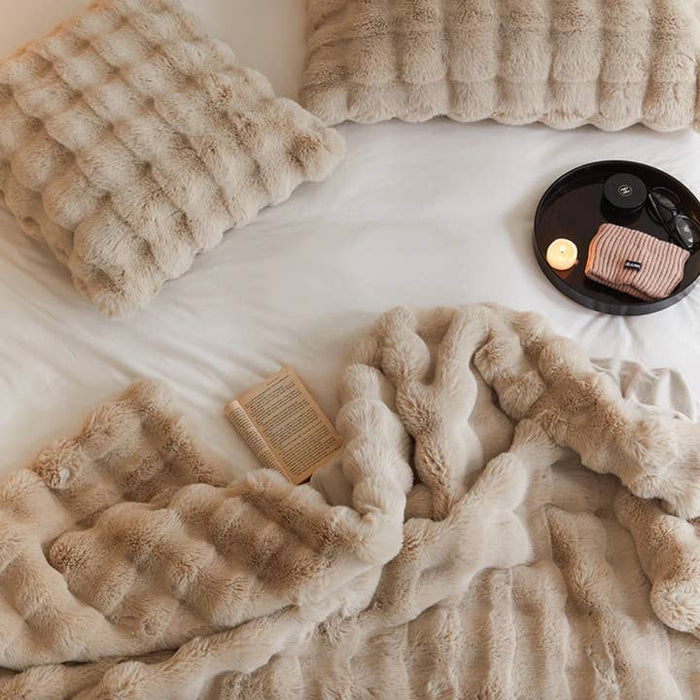 Luxurious Beige Faux Rabbit Fur Throw Blanket – detail close-up