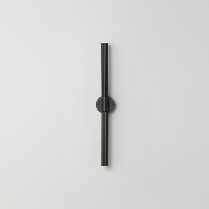 NAVANI OUTDOOR WALL LIGHT
