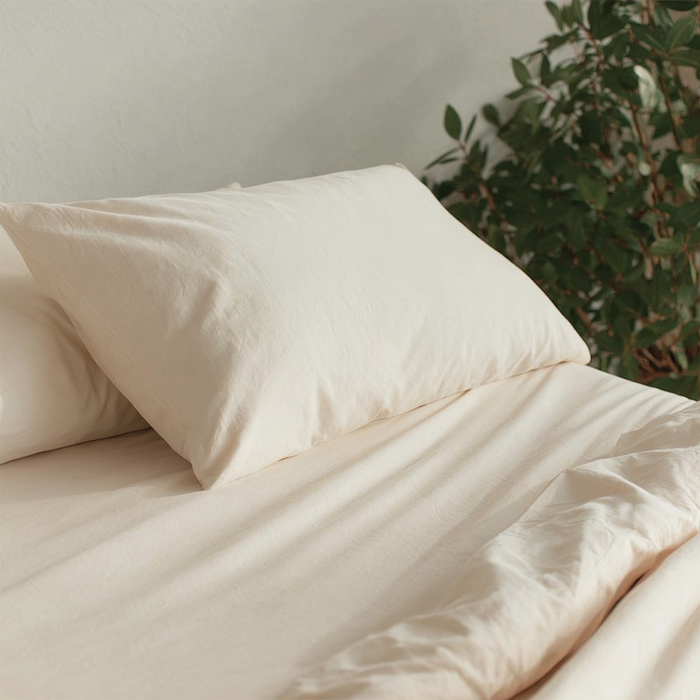 Sheet Set - Organic cotton. No dyes, bleach or chemicals – lifestyle setting