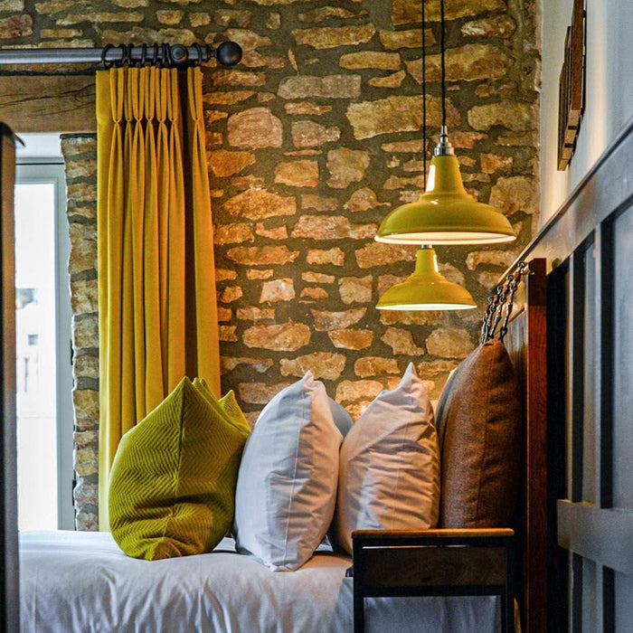 Vienna Industrial Pendant Light with Edison Bulb in modern kitchen setting